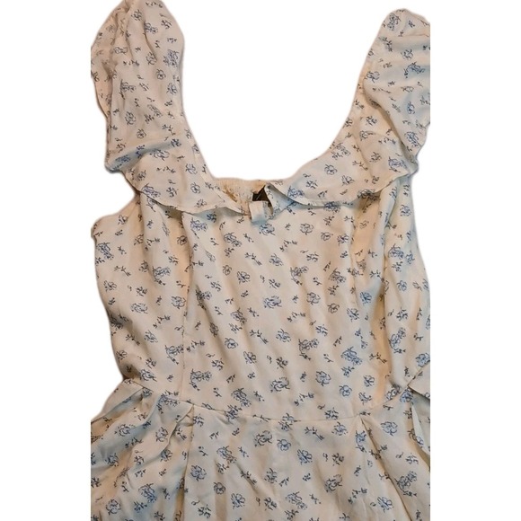 Abercrombie and Fitch Floral Ruffle Romper White Blue Cottagecore Summer - Picture 2 of 12